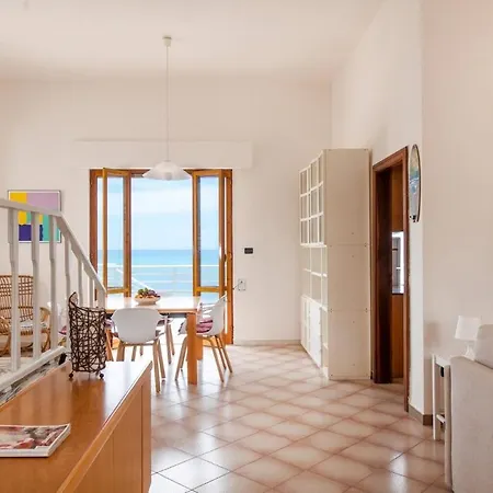 Apartment Elvira Sul Mare By Travel With Gianni *