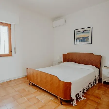 Apartment Elvira Sul Mare By Travel With Gianni *