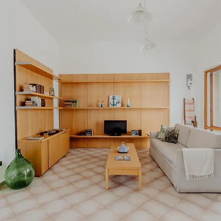 Apartment Elvira Sul Mare By Travel With Gianni *